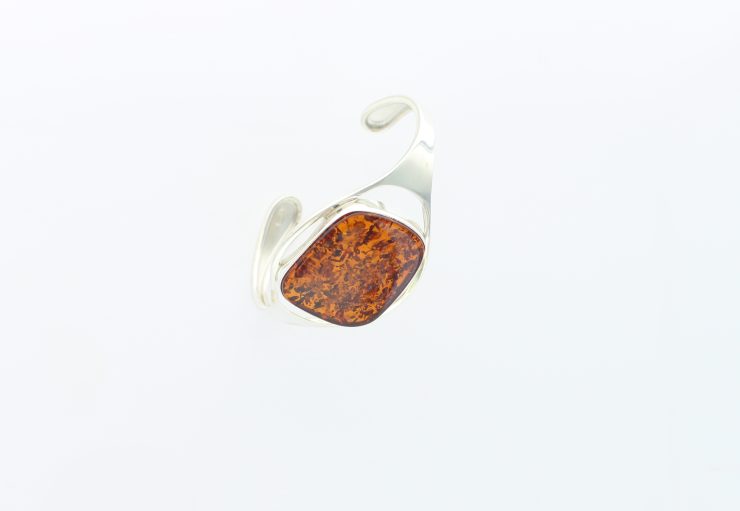 A photo of the 925 Sterling Silver Amber product