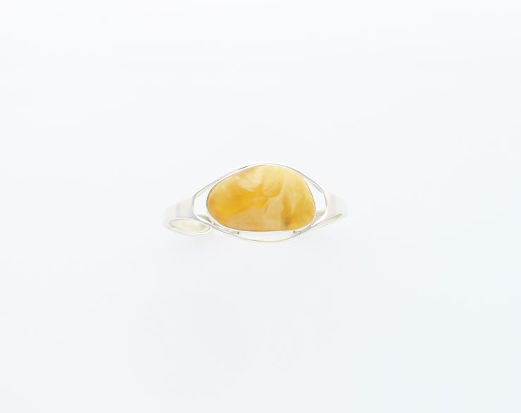 A photo of the 925 Sterling Silver Amber product