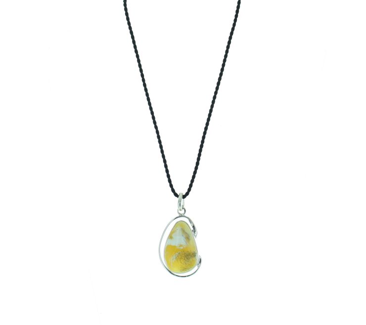 A photo of the 925 Sterling Silver Amber Pendant product