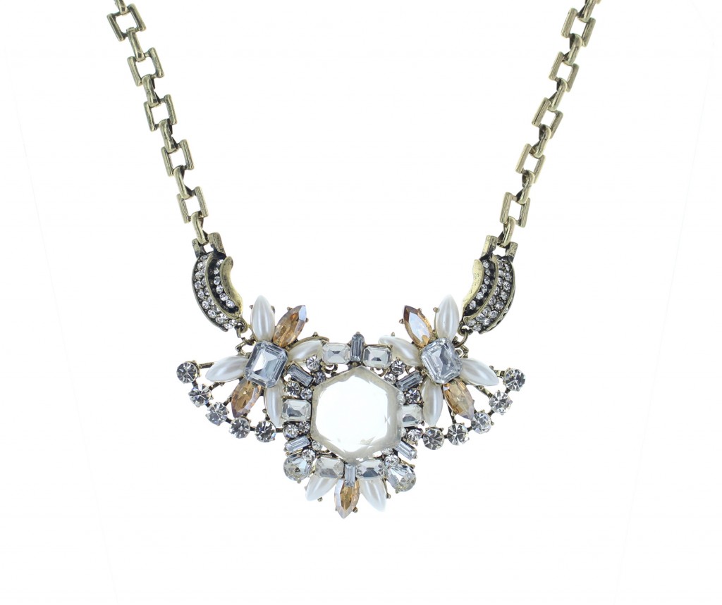 Silver Magestic Necklace - Best of Everything | Online Shopping