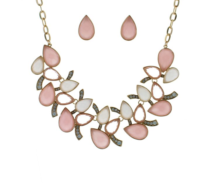 A photo of the Delicate Spring Necklace product