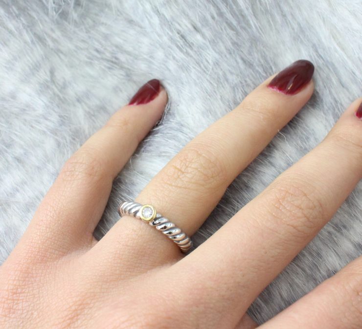 A photo of the Coral Stretch Ring product