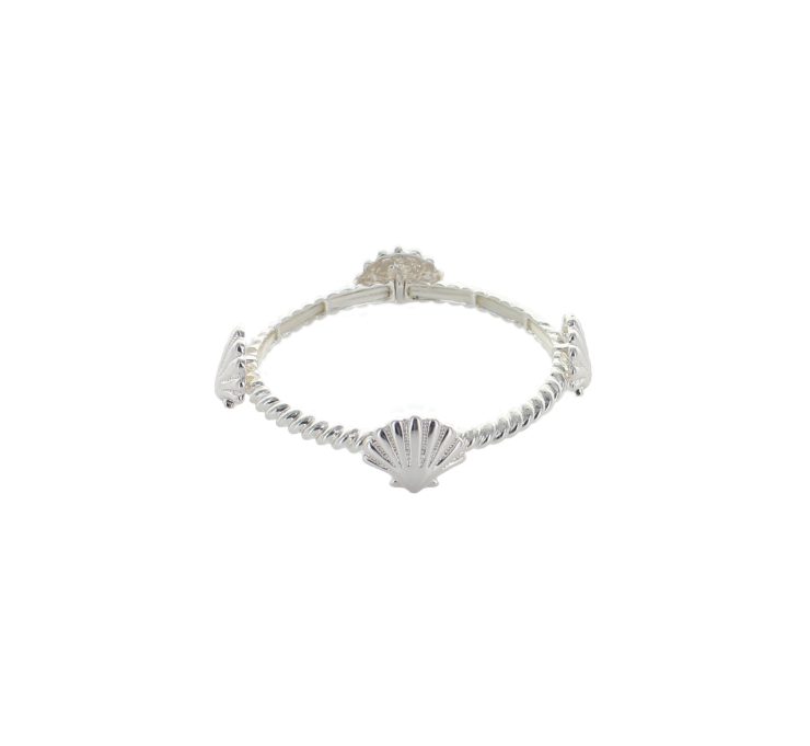 A photo of the Thin Stretch Scallop Shell Bracelet product