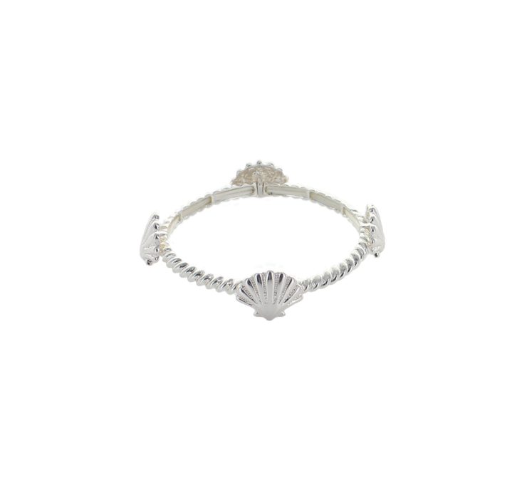A photo of the Thin Stretch Scallop Shell Bracelet product