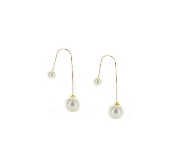 A photo of the Long Pearl Peekaboo Earrings product