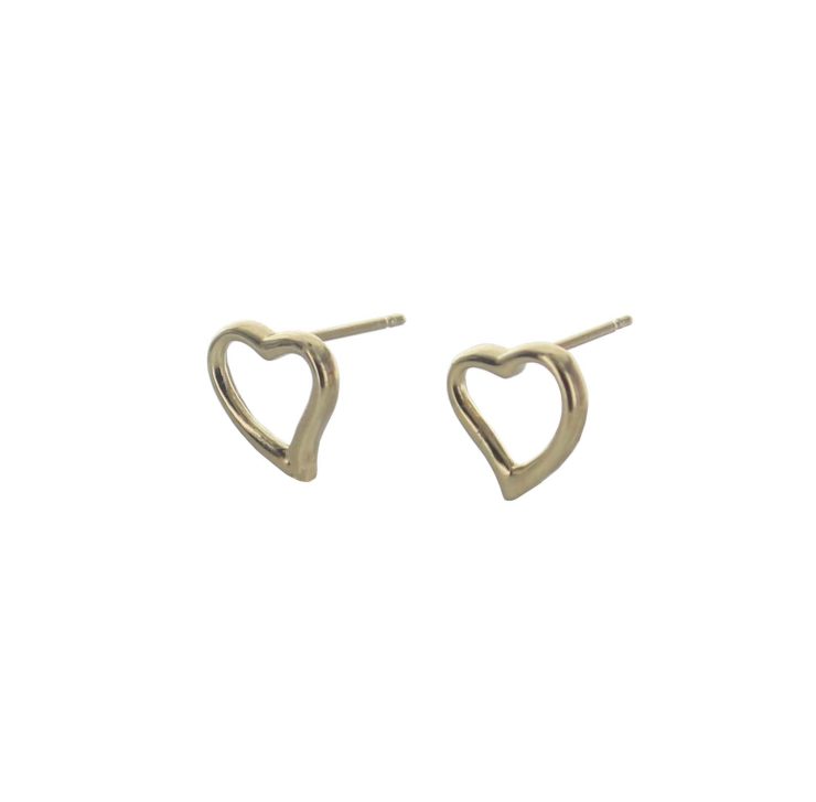A photo of the 925 Sterling Silver  Plain Heart Studs product