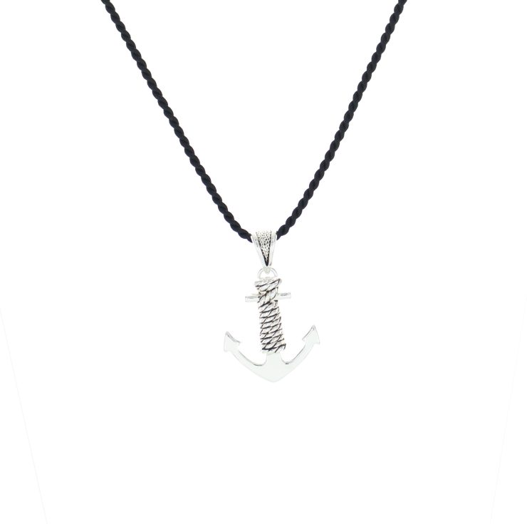 A photo of the Oval Rings Pendant product