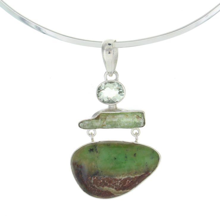 A photo of the Green Moldavite Crystal and Stone Pendant product