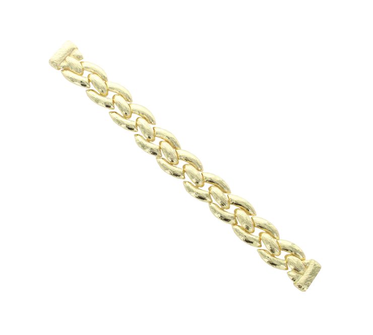 A photo of the Multistrand Golden Oval Bracelet product