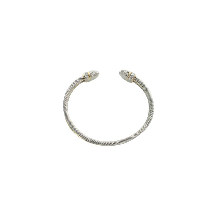 A photo of the Multistrand Golden Oval Bracelet product
