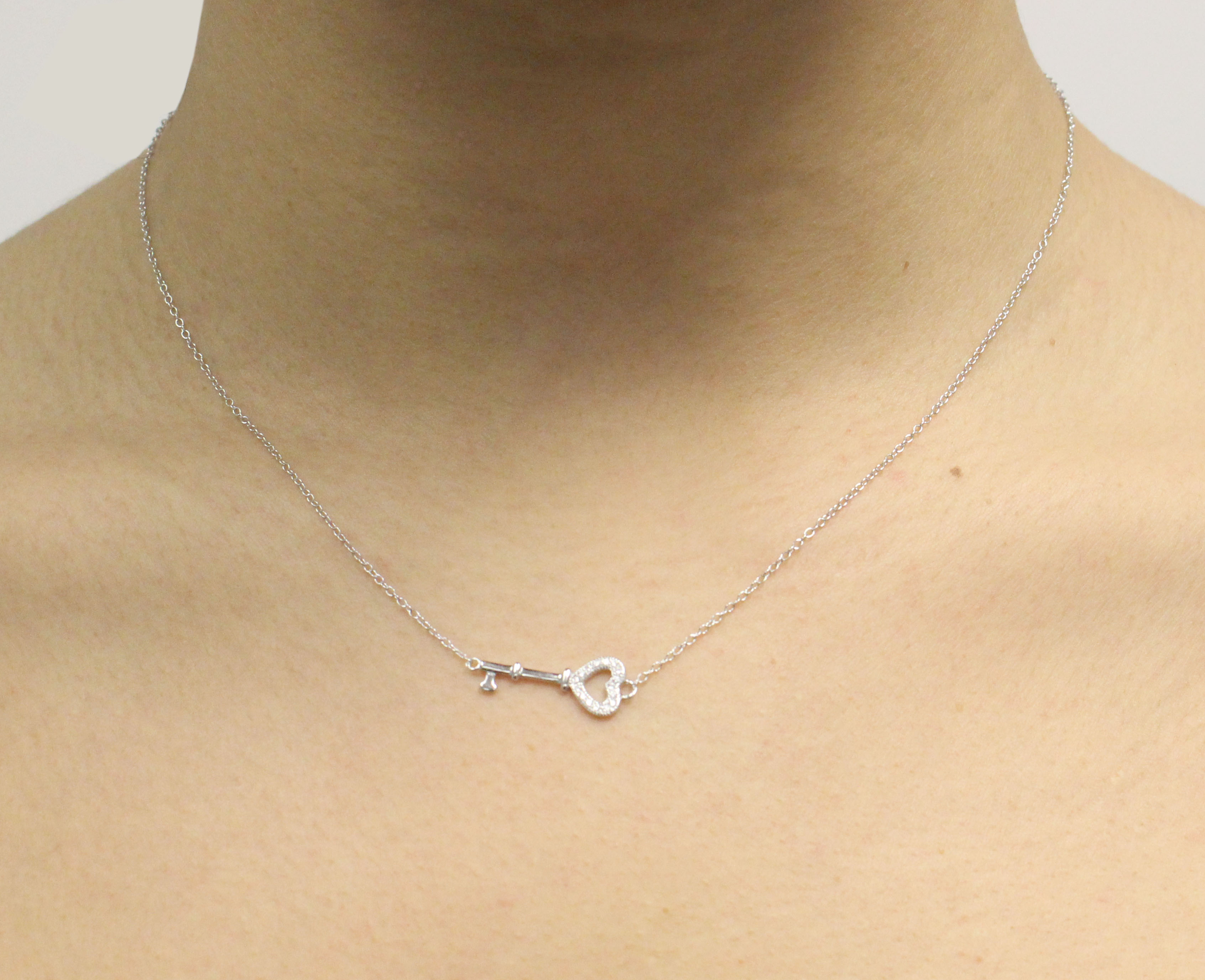 Tiffany key to my heart necklace 2025