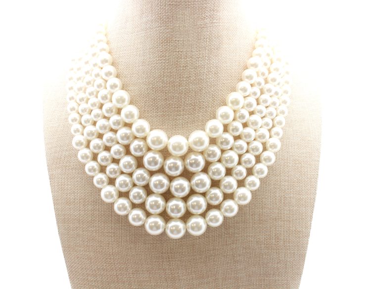 A photo of the Three Strands of Pearls product