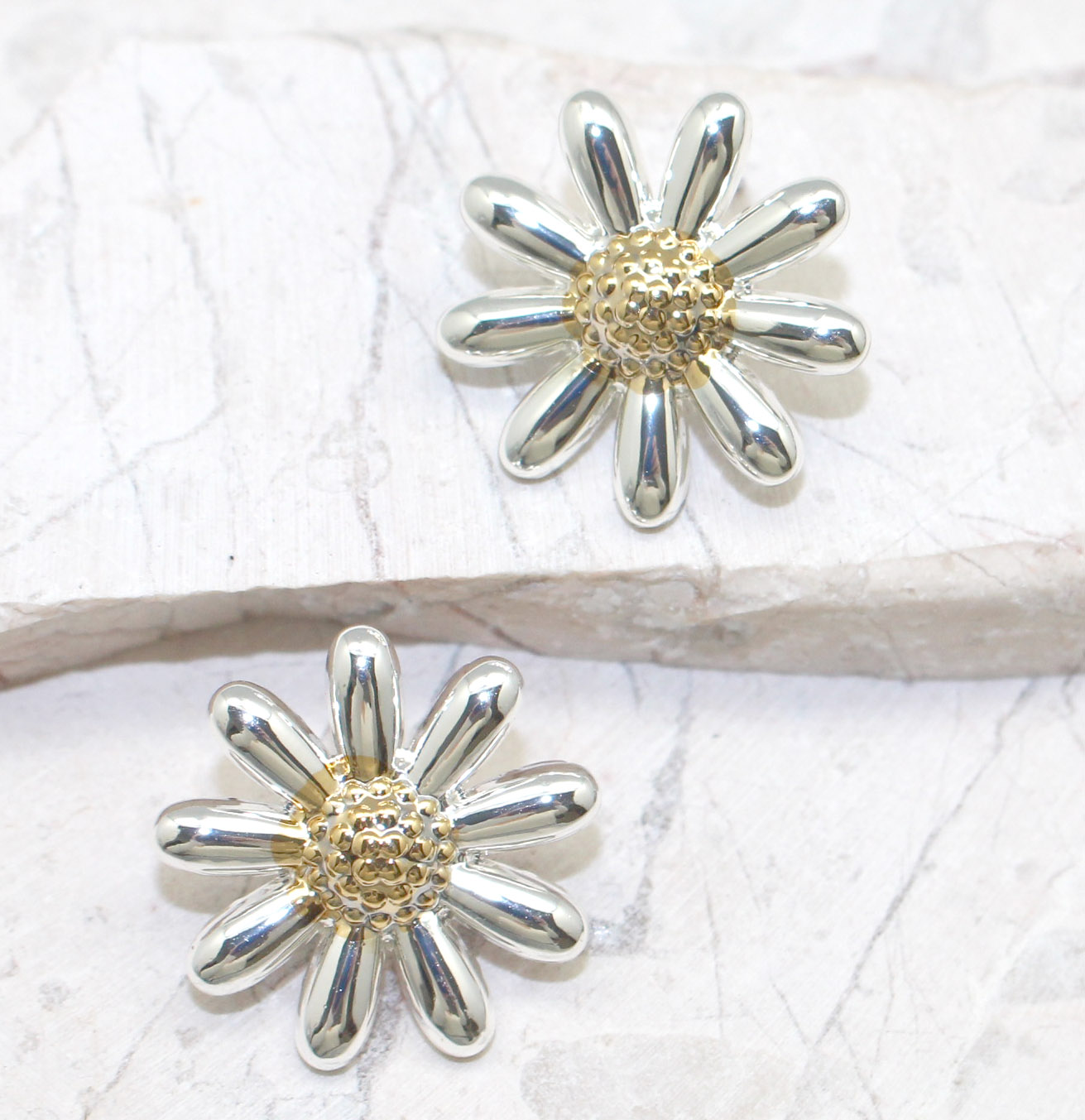 Daisy Earrings Best of Everything Online Shopping