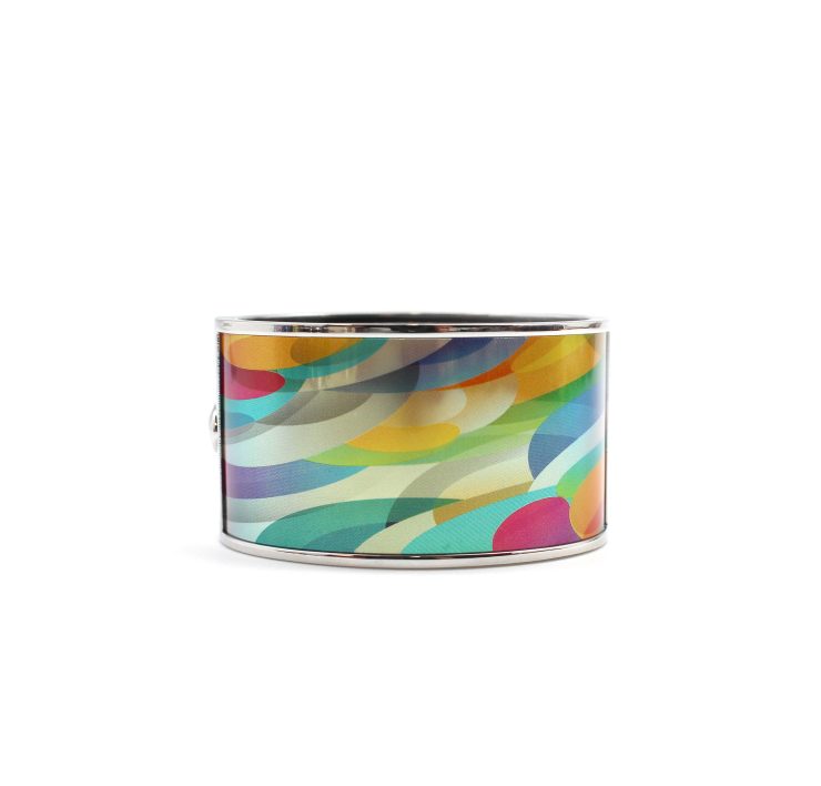 A photo of the Color View Cuff product