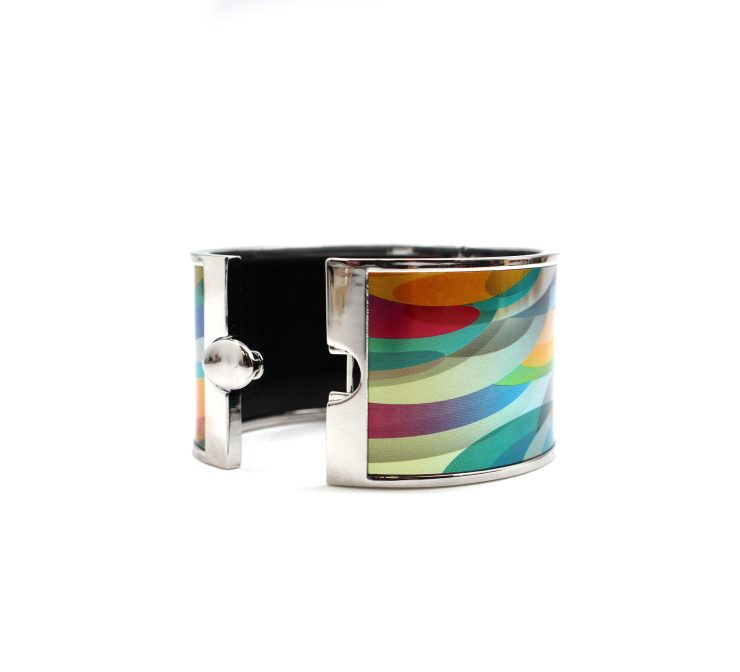 A photo of the Color View Cuff product