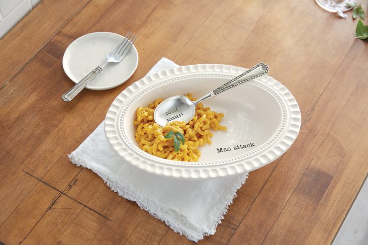 A photo of the Mac and Cheese Dish Set product