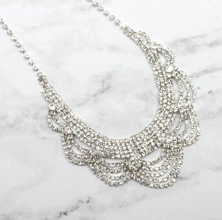 A photo of the Glistening Beauty Necklace product