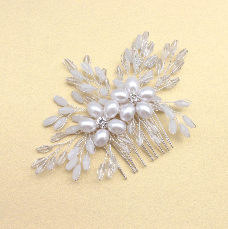 A photo of the Blushing Bride Hair Comb product