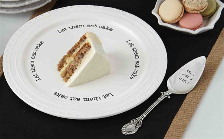 A photo of the Cake Plate Set product