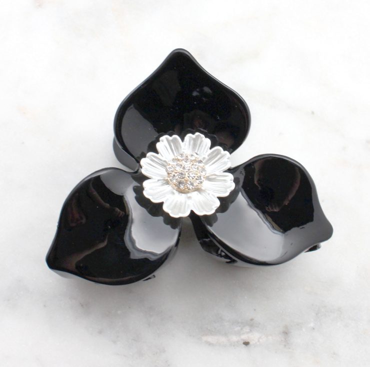 A photo of the Flower Claw Clip product