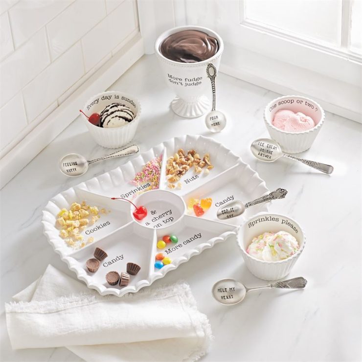 A photo of the Fudge Pedestal Serving Set product