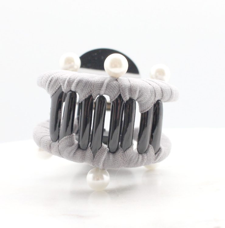 A photo of the Pearl-fection Claw Clip product