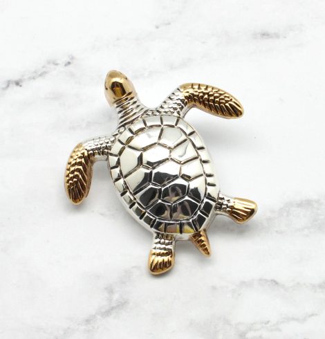 A photo of the Terrific Turtle Pendant product