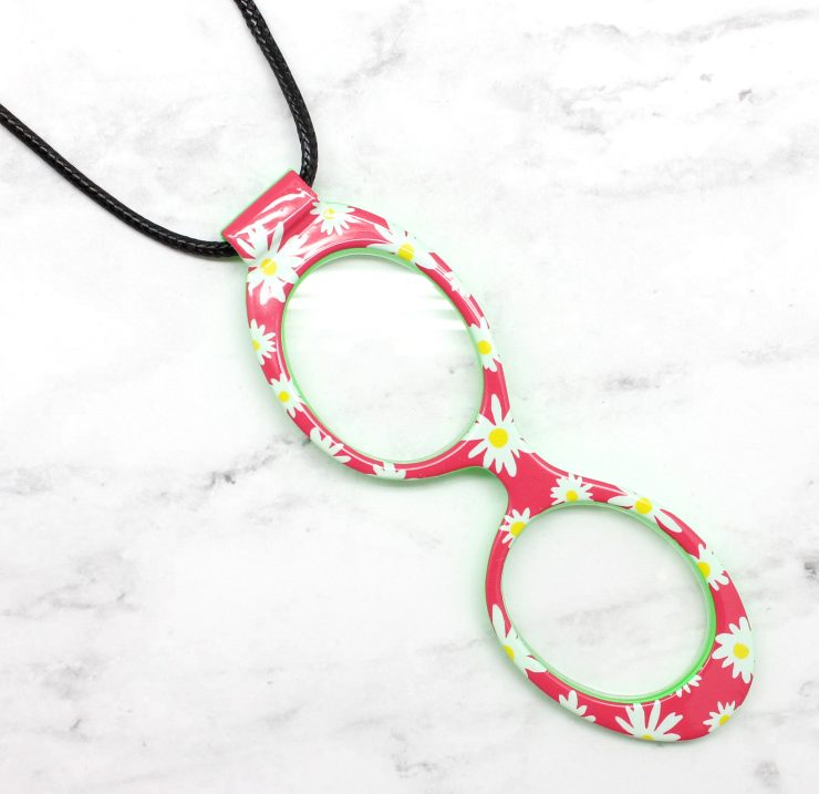 A photo of the Magnifying Glasses Necklace product