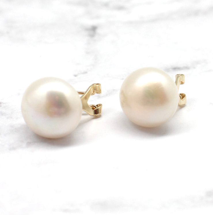 A photo of the The Simple Pearl Earring product
