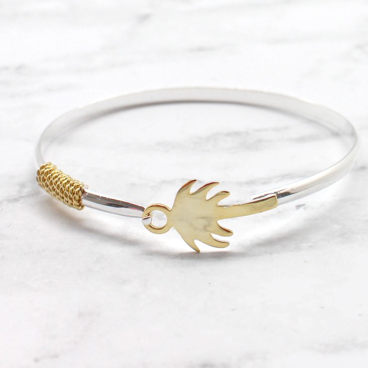 A photo of the Palm Bangle product
