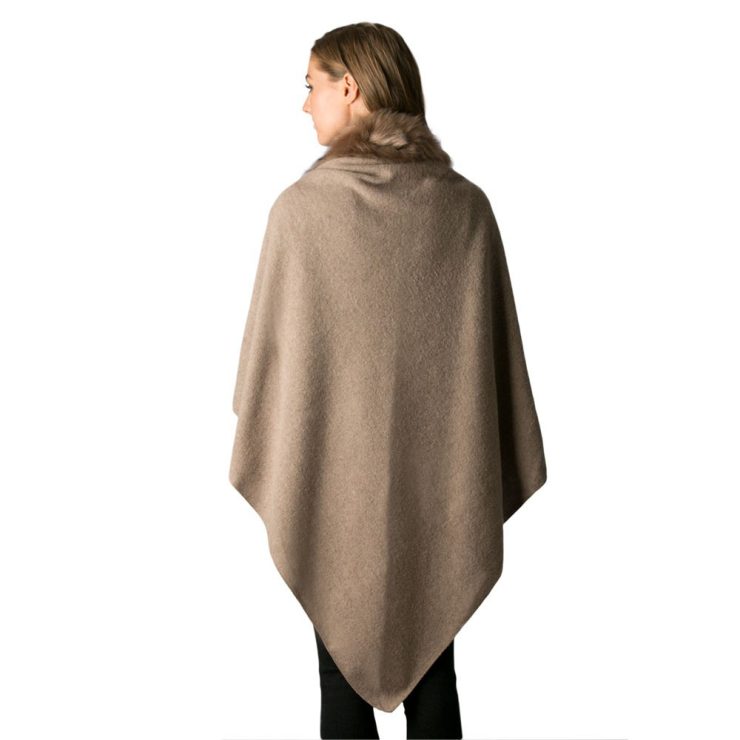 A photo of the The Piper Shawl product