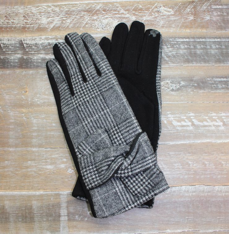 A photo of the Black Plaid Gloves product