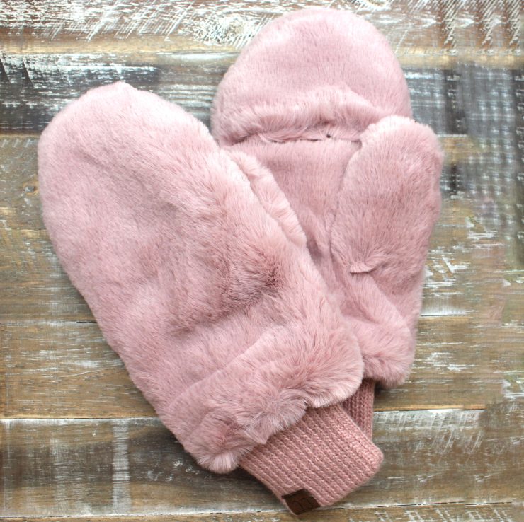 A photo of the Furlicious Convertible Gloves product