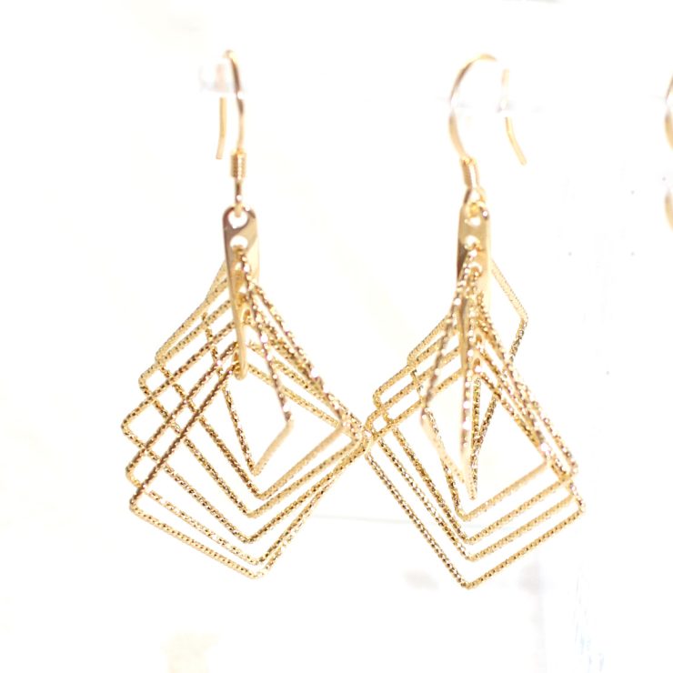 A photo of the Ali Earrings product
