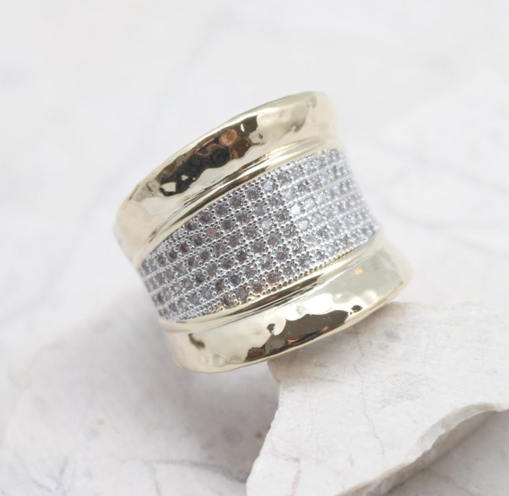 A photo of the Gold Wonder Ring product