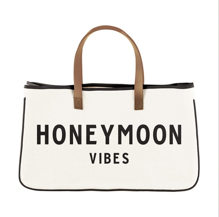 A photo of the Honeymoon Vibes product