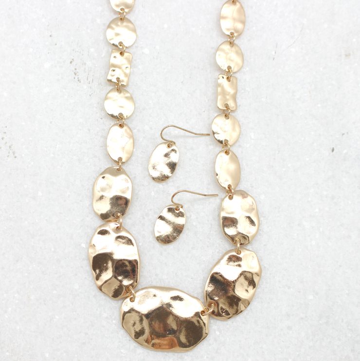 A photo of the Little Pieces Necklace product