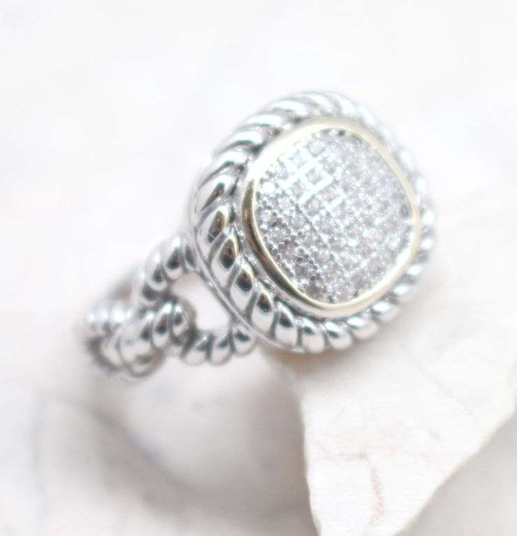 A photo of the Netti Ring product
