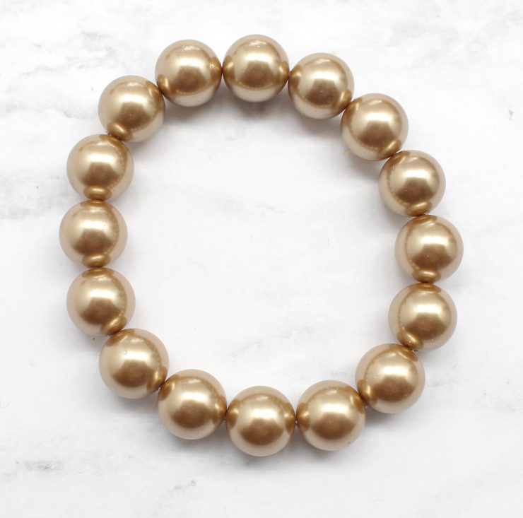 A photo of the Stretch Pearl Bracelet product