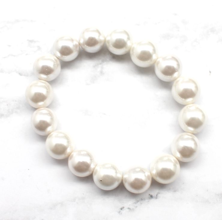 A photo of the Stretch Pearl Bracelet product