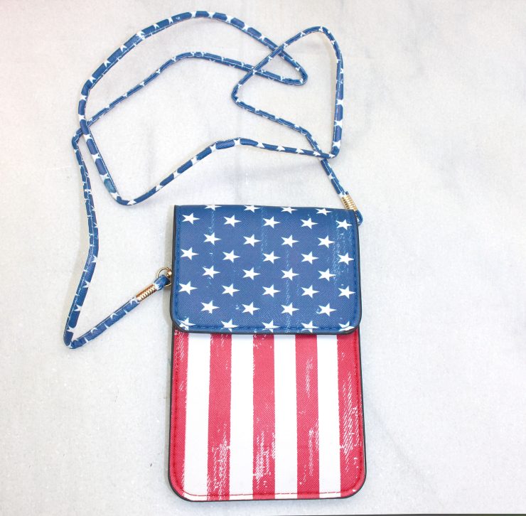 A photo of the American Flag Cross Body Purse product