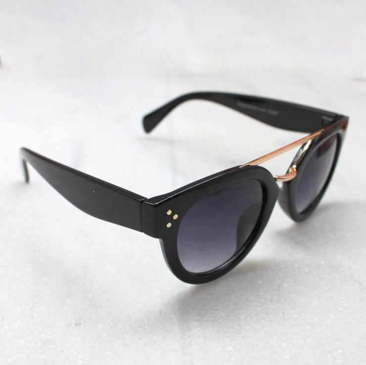 A photo of the Fashion Sunglasses product