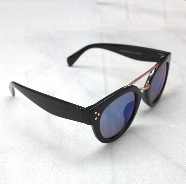 A photo of the Fashion Sunglasses product