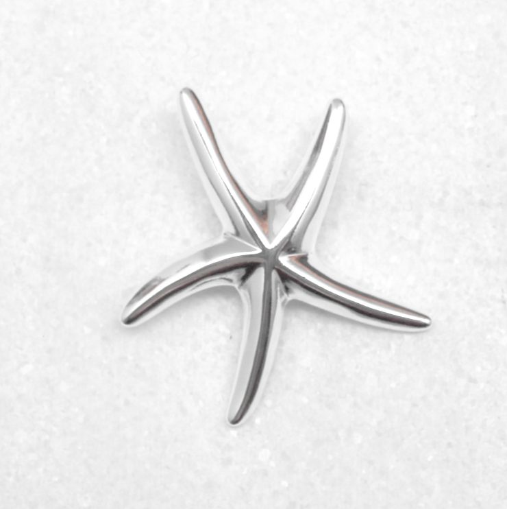 A photo of the Sailing Starfish Pendant product