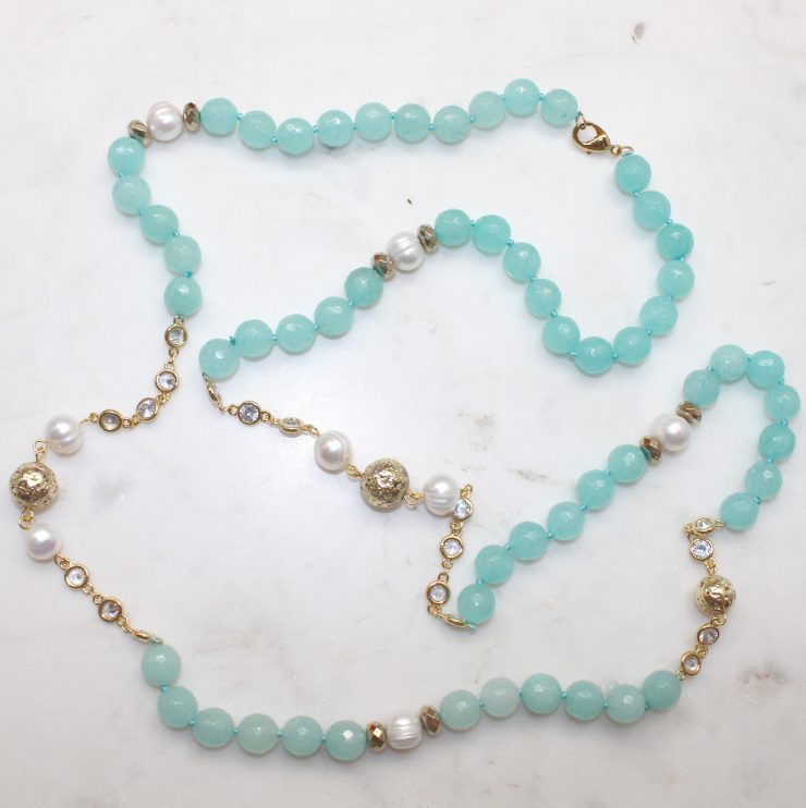 A photo of the Mie Necklace product