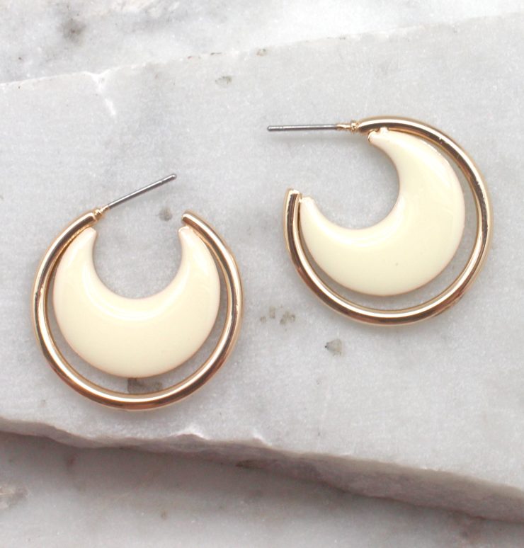A photo of the Bright Moon Hoops product