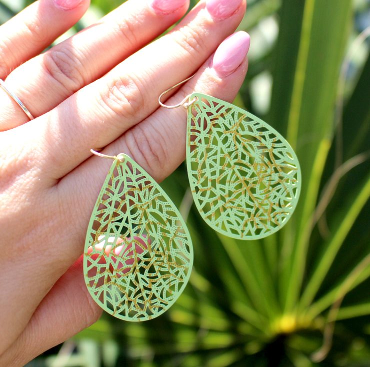 A photo of the Cute Cutout Earrings product