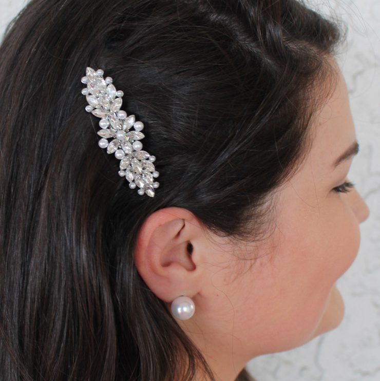 A photo of the Rhinestone Pearl Barrette product