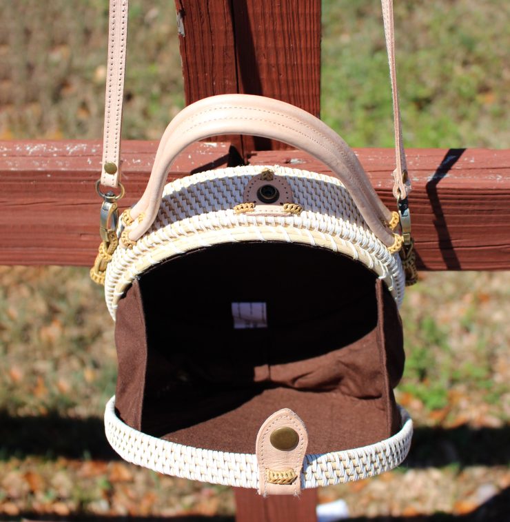 A photo of the White Canteen Cross Body Clutch Purse product