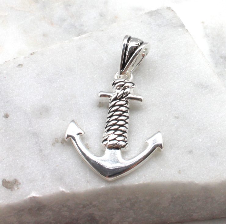 A photo of the Trusty Anchor Pendant product